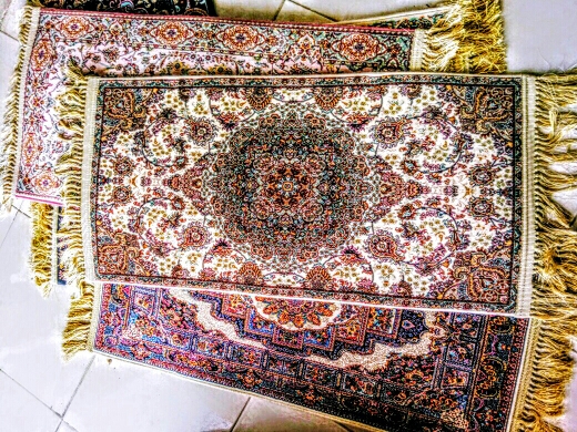 پشتی و پادری فرش ماشینی و مراحل اماده سازی پشتی ماشینی